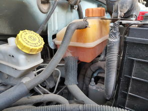 汽车轮胎要加多少升机油(汽车轮胎与机油,理解与正确使用的重要性) 汽车轮胎要加多少升机油(汽车轮胎与机油,理解与正确使用的重要性)