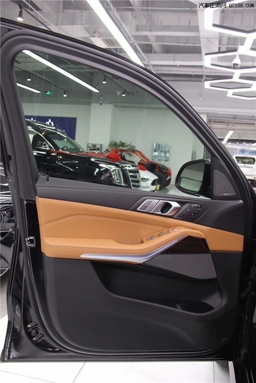 汽车外板多少钱一吨新(汽车外板价格解析，多少钱一吨新？