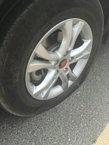 汽车内置轮胎多少钱一次(汽车内置轮胎更换费用详解)