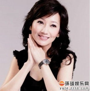 71岁赵雅芝演唱会上爆哭(赵雅芝,岁月不老,歌声永恒—一场感动人心的演唱会纪实) 71岁赵雅芝演唱会上爆哭(赵雅芝,岁月不老,歌声永恒—一场感动人心的演唱会纪实)