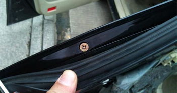 汽车玻璃胶用多少年更换(汽车玻璃胶的更换周期，了解与维护车辆安全的重要一环)