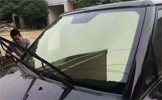 汽车后挡玻璃一个多少钱(汽车后挡玻璃价格解析，多少钱一块？