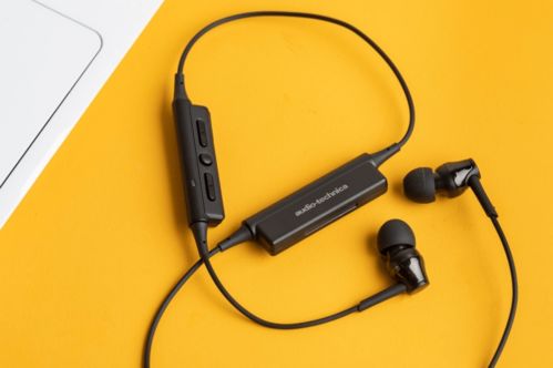 华为有线耳机怎么插在电脑上(华为有线耳机如何连接电脑，详细步骤指南)