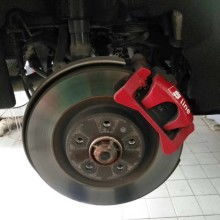 汽车前轮刹车灯泡多少钱(汽车前轮刹车灯泡价格解析)