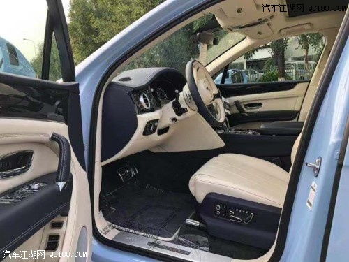 汽车内外屏多少钱一台(汽车内外屏价格解析,究竟多少钱一台? 汽车内外屏多少钱一台(汽车内外屏价格解析,究竟多少钱一台?