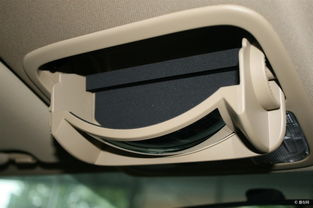 汽车头顶加眼镜盒多少钱(汽车头顶加装眼镜盒,价格与实用性的探讨) 汽车头顶加眼镜盒多少钱(汽车头顶加装眼镜盒,价格与实用性的探讨)