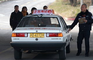 小汽车驾驶证多少岁学(小汽车驾驶证的年龄要求及学习流程)