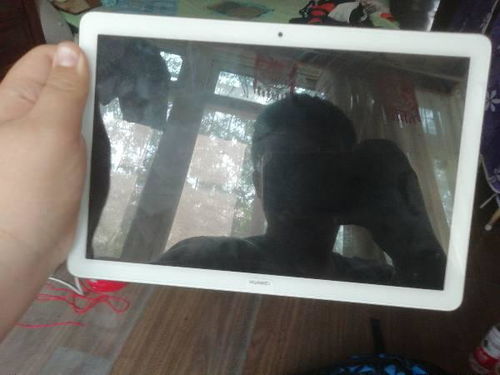 平板电脑华为黑屏怎么办(如何解决华为平板电脑黑屏问题)