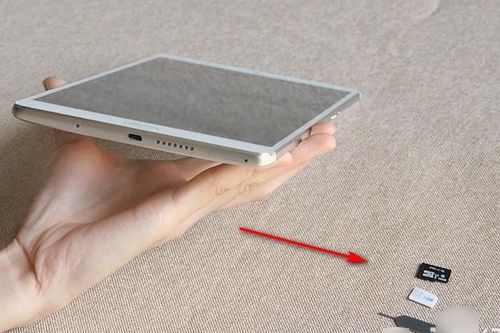 插卡的华为平板电脑怎么用(华为平板电脑插卡使用指南)