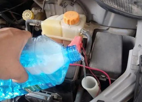 气温低汽车玻璃水加多少(气温低时汽车玻璃水的合理添加量)