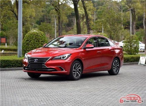 换朗逸汽车玻璃多少钱呀(朗逸汽车玻璃更换费用解析)