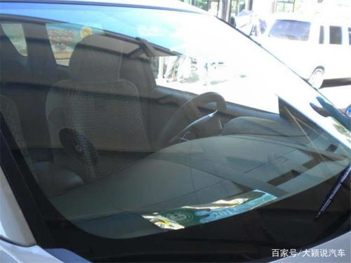 汽车撕窗户膜多少钱一天(汽车撕窗户膜的费用及一天内完成所需的时间与成本分析) 汽车撕窗户膜多少钱一天(汽车撕窗户膜的费用及一天内完成所需的时间与成本分析)