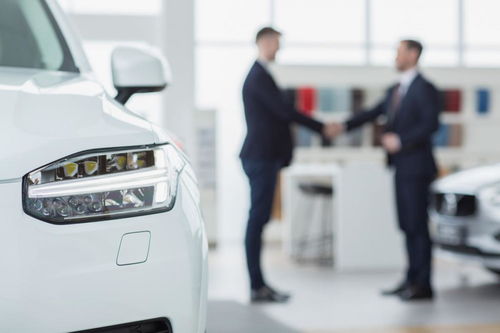 汽车换尾唇多少钱一辆(汽车换尾唇的费用分析)