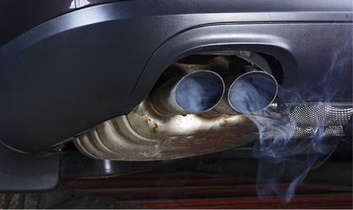 汽车尾气孔排水要多少钱(汽车尾气孔排水费用解析)