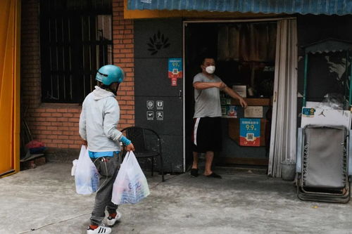 送外卖7年脑瘫女骑手改行摆摊(送外卖七年脑瘫女骑手改行摆摊,逆境中的坚韧与新生) 送外卖7年脑瘫女骑手改行摆摊(送外卖七年脑瘫女骑手改行摆摊,逆境中的坚韧与新生)