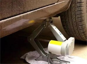 汽车千斤顶加油加多少(汽车千斤顶加油指南，如何正确加注润滑油量)