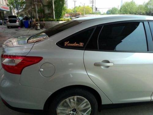 换汽车新膜多少钱一张(换汽车新膜多少钱一张？全面解析汽车贴膜成本与选择)