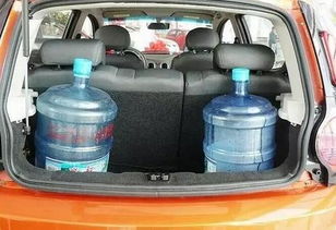 汽车后备箱一般多少度(汽车后备箱的温度解析，一般多少度？