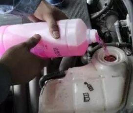 汽车冷却液多少钱一桶(汽车冷却液价格解析,多少钱一桶? 汽车冷却液多少钱一桶(汽车冷却液价格解析,多少钱一桶?