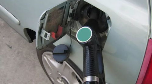 汽车油盖开后加多少号油(汽车油盖开启后应加注的油号，理解与选择)