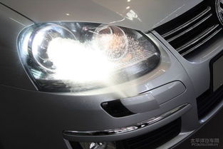 汽车加两个大灯要多少钱(汽车加两个大灯要多少钱？一篇文章带你了解相关费用)