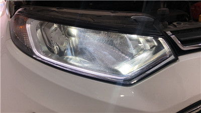 汽车周围改一圈灯多少钱(汽车周围改装灯光，费用及注意事项)