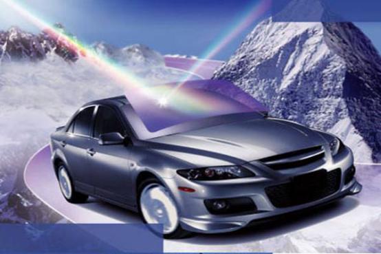 汽车贴膜多少人贴一次(汽车贴膜，多少人的手艺，一次完美的呈现)