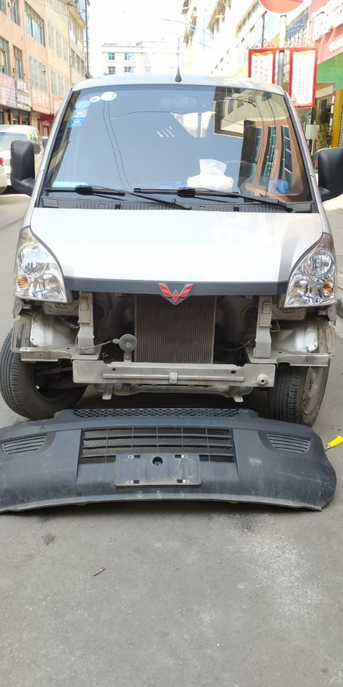 汽车保险杠换要多少钱(汽车保险杠更换费用详解)