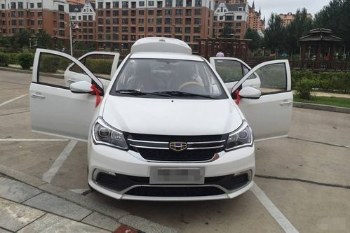 一个月汽车多少油费正常(一个月汽车多少油费正常，理性看待汽车油耗费用)