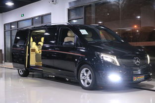 加长汽车能坐多少人一天(加长汽车能坐多少人一天，探讨其容量与日常运营考量)