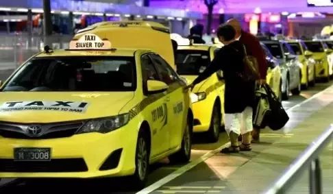 汽车漏检4个月交多少钱(汽车漏检四个月需交多少罚金？解读相关法规与费用)