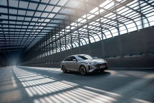 汽车影像增配多少钱一台(汽车影像增配，价格及影响因素分析)