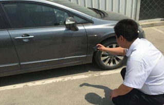 汽车刮擦后有事吗多少钱(汽车刮擦后如何处理，事故影响及维修费用分析)