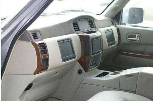 迪拜汽车改装多少钱一辆(迪拜汽车改装费用详解，价格因何而异？