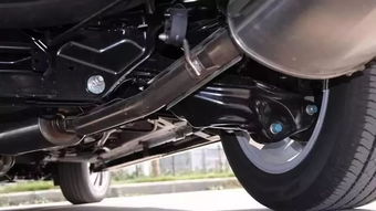 手动挡汽车底盘托底多少(手动挡汽车底盘托底深度解析)