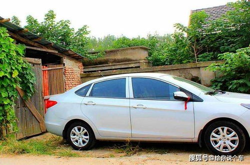 加一个尾翼的汽车多少钱(汽车尾翼价格及影响购车费用的因素探讨)