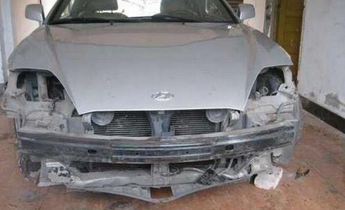 汽车碰了漆补一下多少钱(汽车碰漆后的修复费用解析)