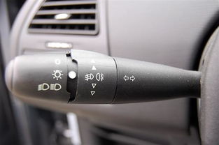 汽车换远近光多少钱一个(汽车换远近光灯的费用详解)