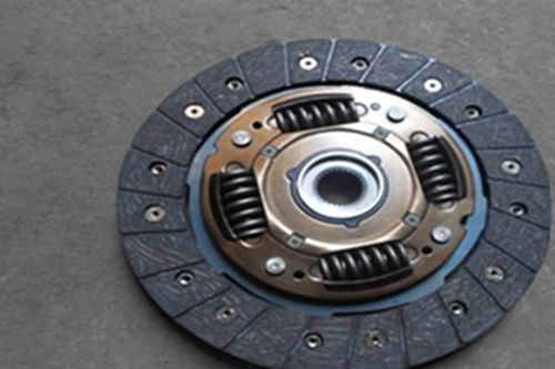 汽车离合器片修要多少钱(汽车离合器片维修费用解析，需要多少钱？