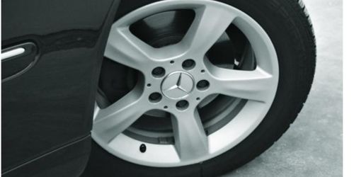 汽车胎压高两个点是多少(汽车胎压高两个点是多少，理解与探讨)