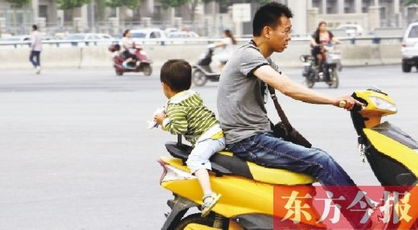 电动汽车多少岁能骑小孩(电动汽车与儿童安全骑行，多少岁能骑小孩？