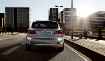 一般汽车每秒跑多少米长(汽车行驶速度与距离，一般汽车每秒跑多少米长)