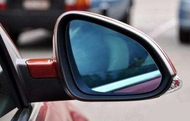 通用汽车反光镜多少钱(通用汽车反光镜价格解析)