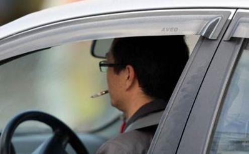 换汽车驾驶座窗子多少钱(换汽车驾驶座窗子的费用分析) 换汽车驾驶座窗子多少钱(换汽车驾驶座窗子的费用分析)