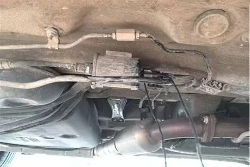 汽车一般油管坏了多少钱(汽车油管损坏维修费用解析)