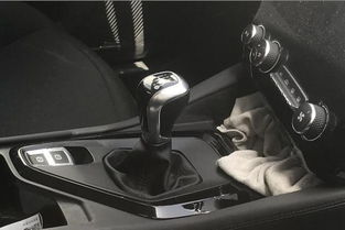 手动挡汽车内饰多少钱(手动挡汽车内饰价格及选购指南)