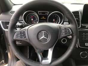 汽车方向盘油加多少最好(汽车方向盘油的最佳添加量探讨)