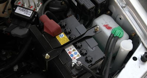 汽车电瓶一共多少个电(汽车电瓶中的电量解析，究竟有多少个电？