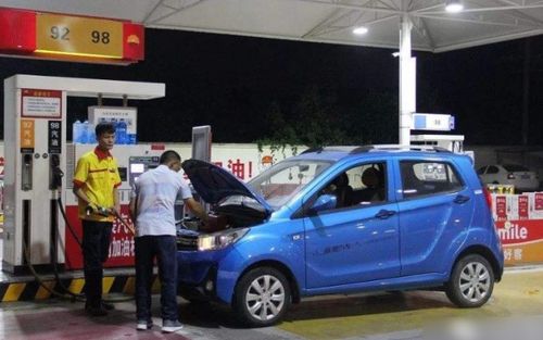 50升汽车加多少号油好(如何选择适合50升汽车油箱的油品—探讨汽车加油的明智决策)