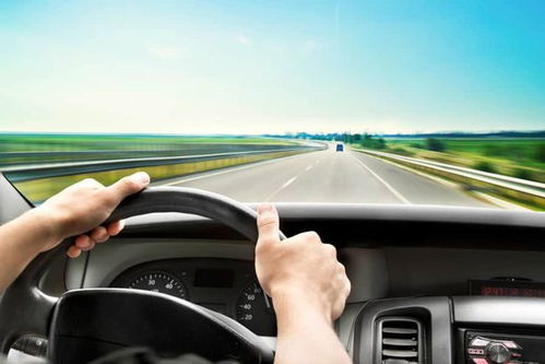 一般小汽车车宽多少公里(揭秘一般小汽车的车宽及其影响因素)